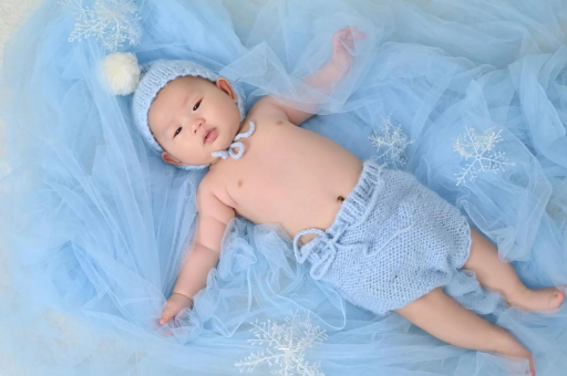 武汉供卵包生男孩宝宝流黄鼻涕打喷嚏